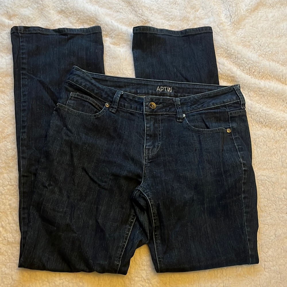 Women’s Sz 8 Apt 9 bootcut jeans